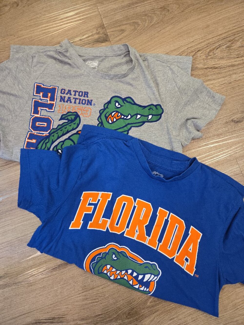 Florida Gators Short Sleeve T-Shirt Bundle of 2 Size Small